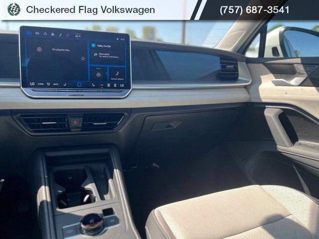 Used 2025 Volkswagen Tiguan SE FWD image 29