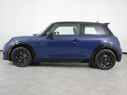 New 2026 MINI Cooper S image 2