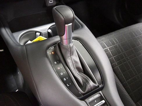 New 2026 Honda HR-V LX image 24