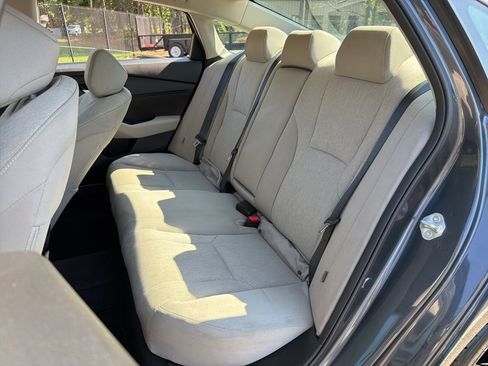 Used 2025 Honda Accord LX image 19