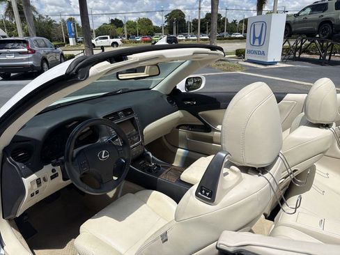 Used 2010 Lexus IS 350C RWD image 23