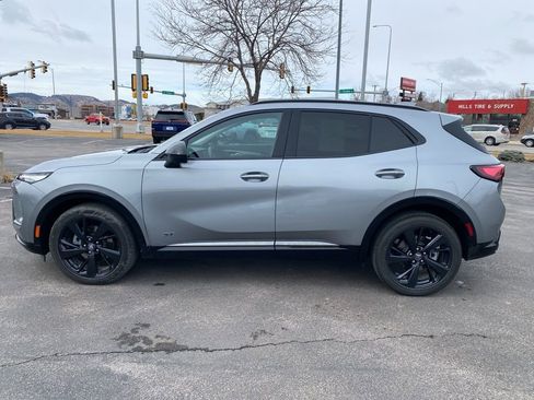 Used 2025 Buick Envision Sport Touring image 4