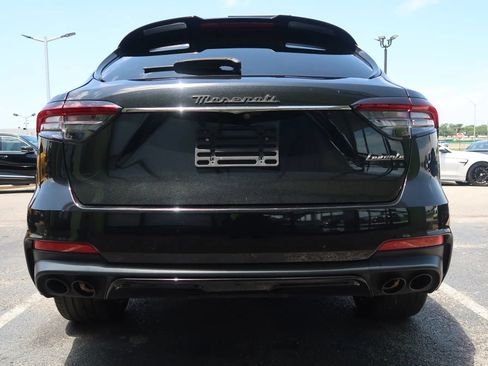 Used 2022 Maserati Levante Modena AWD/4WD image 9