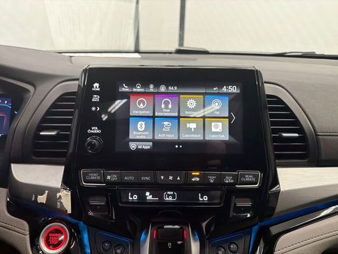 Used 2018 Honda Odyssey Elite image 30