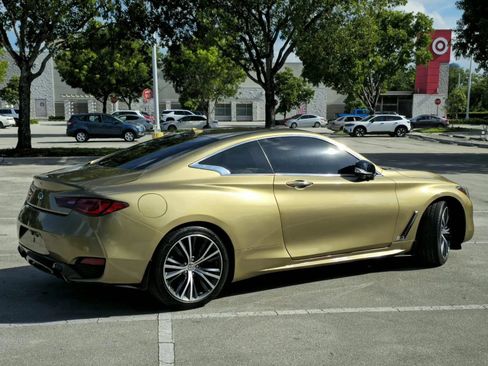 Used 2018 INFINITI Q60 2.0t w/ Cargo Package RWD image 7
