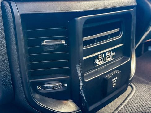 Used 2020 RAM 1500 Laramie w/ Off Road Group AWD/4WD image 25