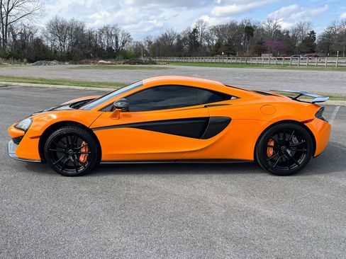 Used 2016 McLaren 570S Coupe image 10