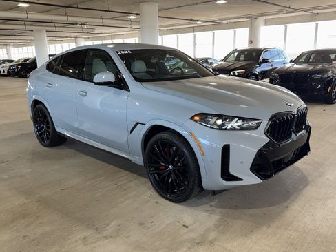 Certified 2025 BMW X6 xDrive40i image 2