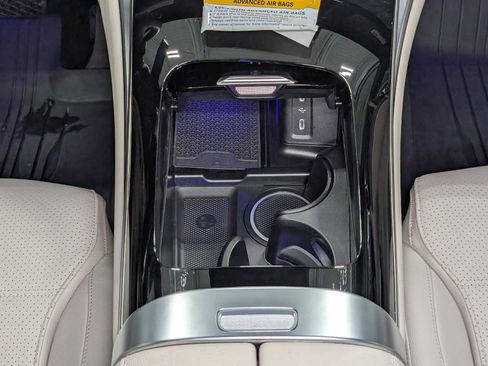 Certified 2025 Mercedes-Benz GLC 300 4MATIC image 20