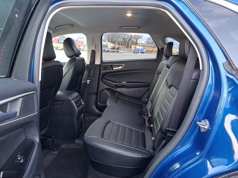 Used 2020 Ford Edge SEL w/ Convenience Package image 10