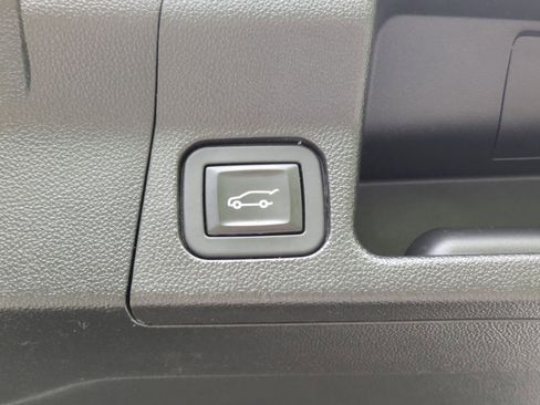 Used 2017 GMC Acadia SLE w/ Driver Alert Package I AWD/4WD image 35