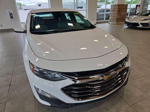 Used 2023 Chevrolet Malibu LT w/ LPO, Floor Liner Package FWD image 4