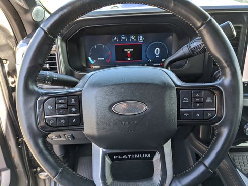 Used 2024 Ford F250 Platinum image 31