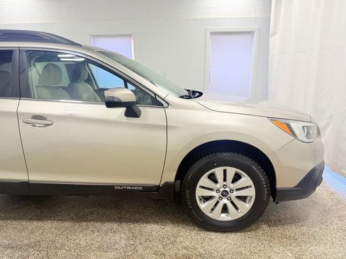 Used 2016 Subaru Outback 2.5i Premium image 8
