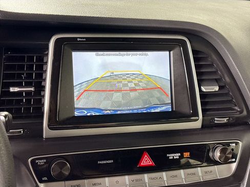 Used 2019 Hyundai Sonata SE FWD image 16