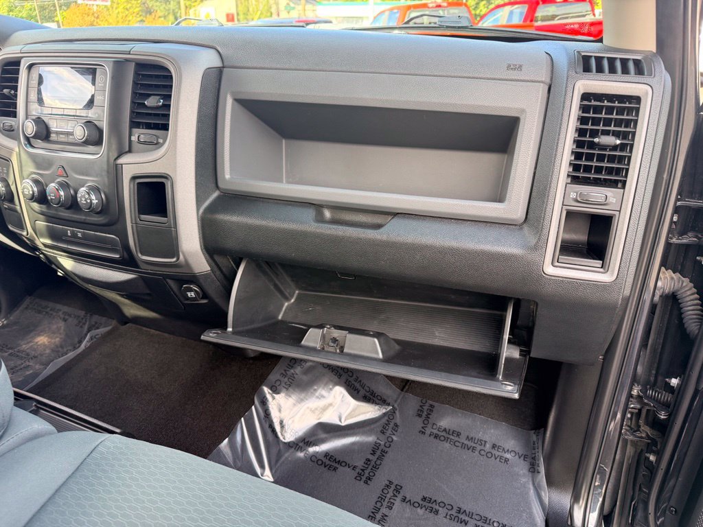 Used 2015 RAM 1500 ST w/ SXT Appearance Group AWD/4WD image 31