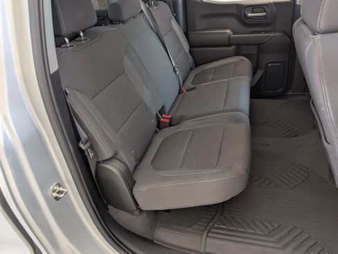 Used 2022 Chevrolet Silverado 1500 LT AWD/4WD image 19