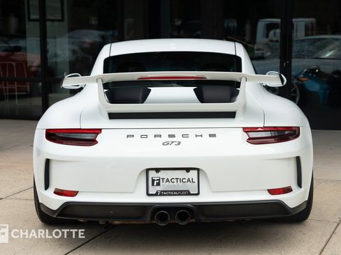 Used 2018 Porsche 911 GT3 image 14
