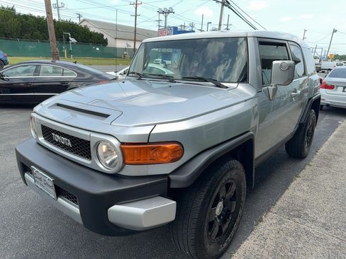 Used 2007 Toyota FJ Cruiser 4WD image 5