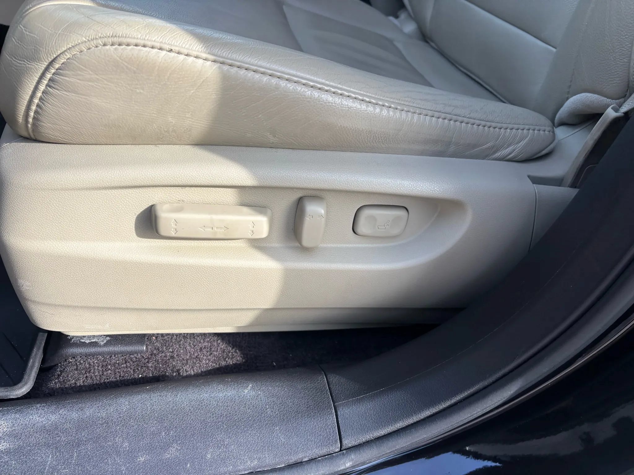 Used 2017 Acura MDX w/ Technology Package AWD/4WD image 10
