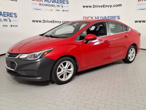 Used 2018 Chevrolet Cruze LT w/ LT Fleet Convenience Package FWD image 1