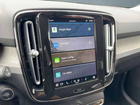 Certified 2023 Volvo XC40 B4 Core w/ Convenience Package image 22