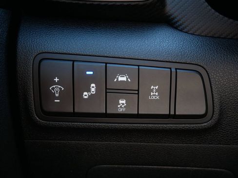 Used 2020 Hyundai Tucson Value w/ Cargo Package AWD/4WD image 16