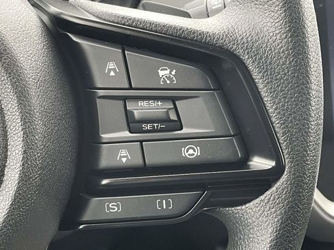 Used 2024 Subaru Crosstrek 2.0i Premium image 11