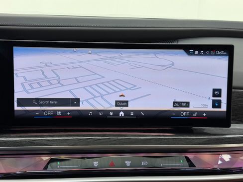 Used 2024 BMW i7 xDrive60 w/ Premium Package image 24