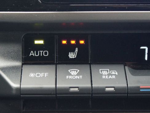 Used 2025 Toyota Camry SE w/ Convenience Package AWD/4WD image 8