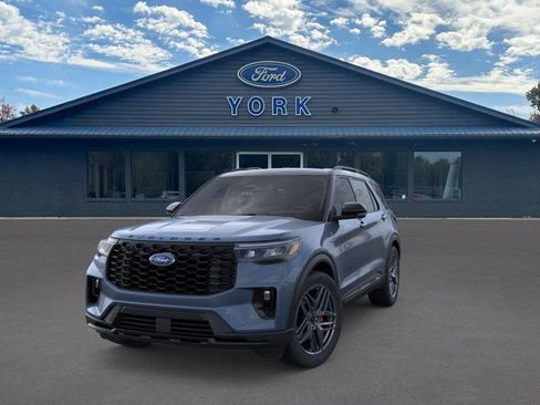 New 2026 Ford Explorer ST-Line w/ ST-Line Street Pack image 2