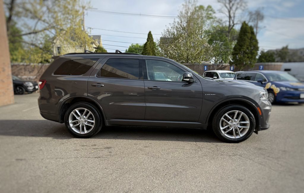 Used 2025 Dodge Durango R/T AWD/4WD image 4