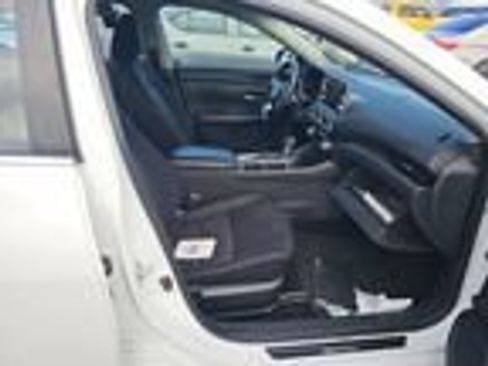 Used 2024 Nissan Sentra SV w/ All-Weather Package FWD image 5
