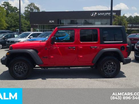 Used 2025 Jeep Wrangler Unlimited Sport AWD/4WD image 10