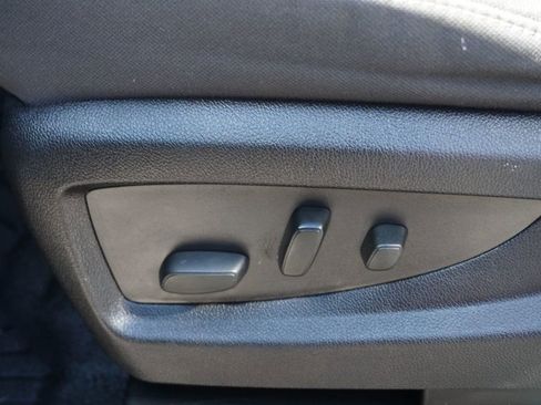 Used 2017 GMC Sierra 1500 SLE w/ SLE Value Package image 21