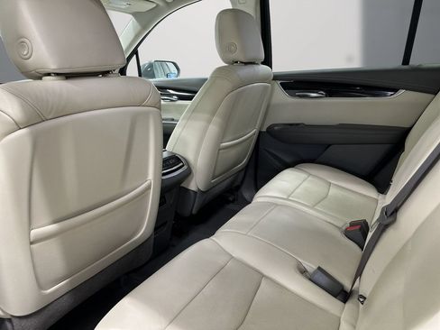 Used 2020 Cadillac XT6 Premium Luxury FWD image 15