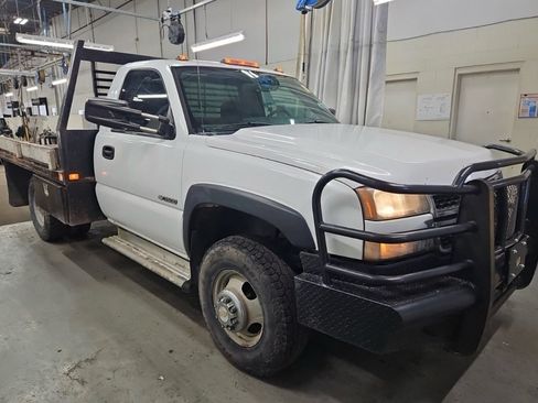 Used 2006 Chevrolet Silverado 3500 LS w/ Skid Plate Package AWD/4WD image 1