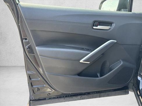 Certified 2025 Toyota Corolla Cross XLE FWD image 11
