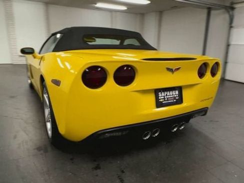Used 2006 Chevrolet Corvette Convertible w/ Preferred Equipment Group RWD image 7
