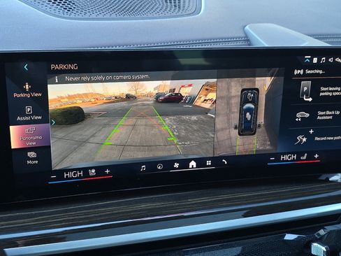 Used 2024 BMW X7 xDrive40i w/ Premium Package image 20