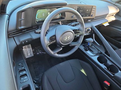 New 2026 Hyundai Elantra SEL Sport Premium image 10