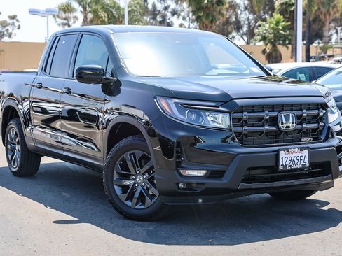 Certified 2025 Honda Ridgeline Sport image 1