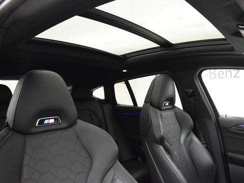 Used 2023 BMW X4 M AWD/4WD image 17