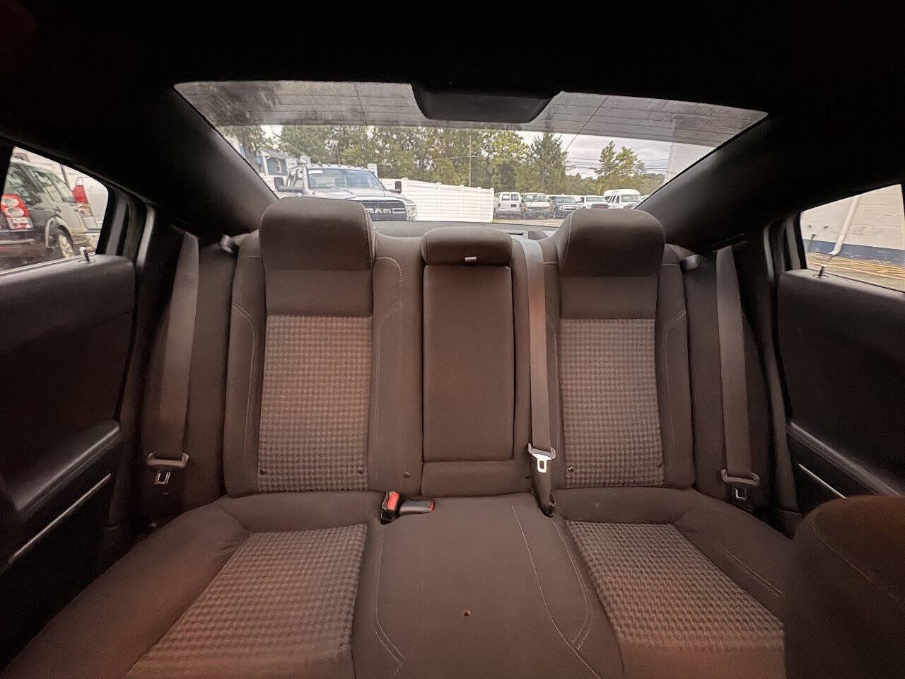 Used 2023 Dodge Charger SXT RWD image 28