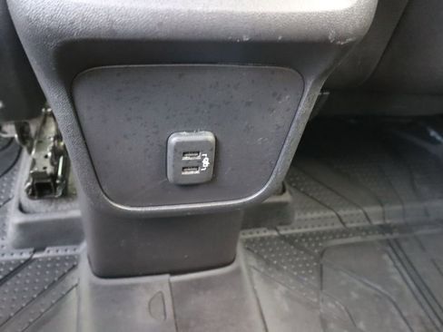 Used 2024 Chevrolet Equinox LS w/ LS Convenience Package FWD image 19