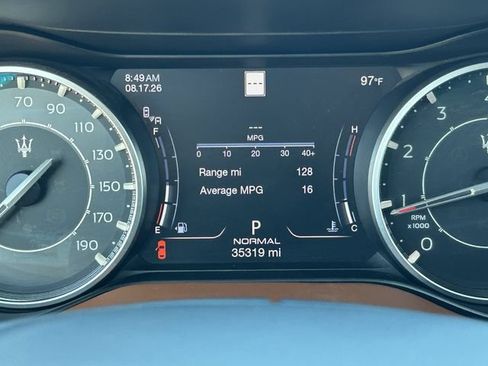 Used 2021 Maserati Ghibli S GranLusso RWD image 32