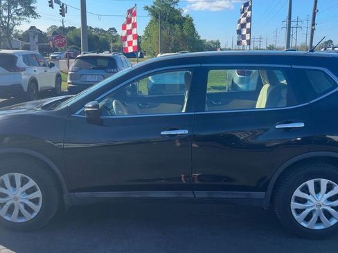 Used 2014 Nissan Rogue S image 5