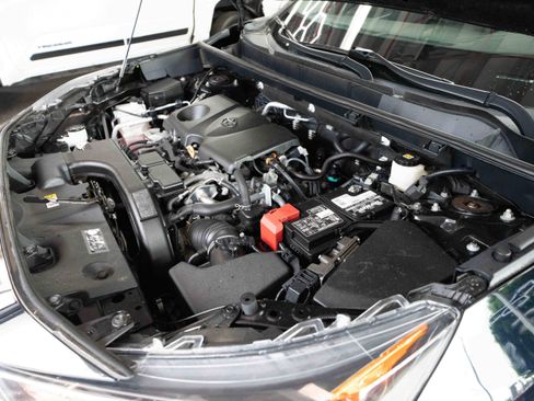 Used 2020 Toyota RAV4 XLE w/ Convenience Package AWD/4WD image 34
