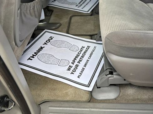 Used 2008 Toyota Sienna LE image 32