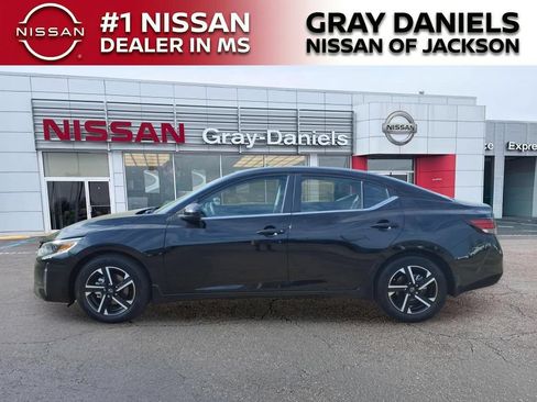 Used 2025 Nissan Sentra SV w/ All-Weather Package FWD image 4